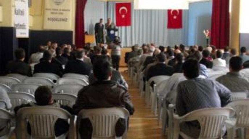 D&uuml;zce Teknik Ve Endr&uuml;stri Meslek Lisesi Mezunları Bulustu