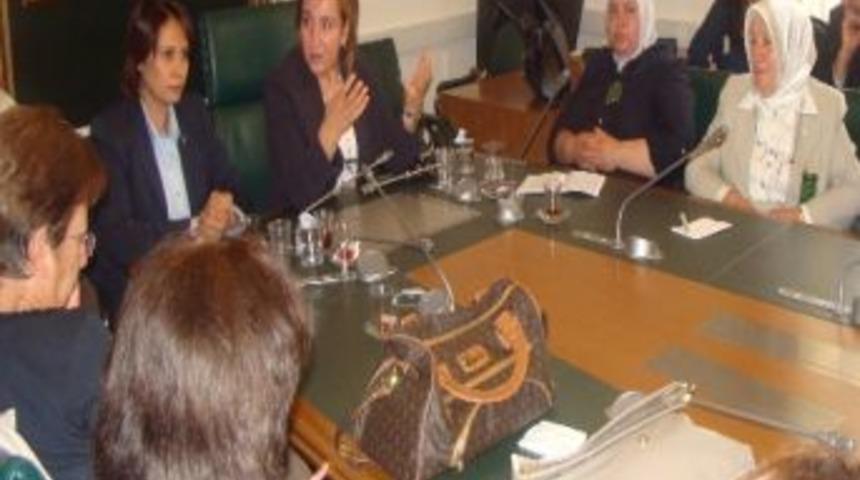 Kadın Meclisi Demokrasi Toplantısında