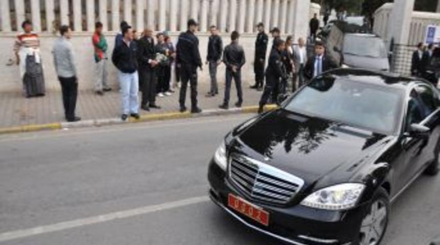 Başbakan Karacaahmet'ten Ayrıldı