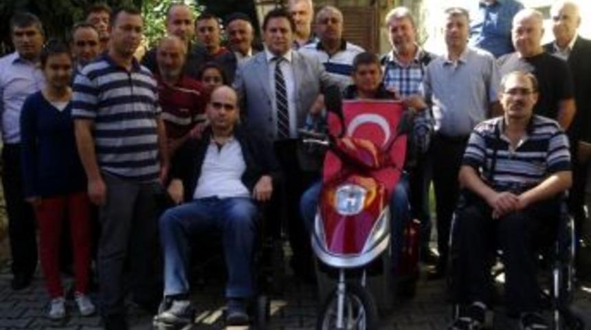 Aldırmaz'dan Gazilere Ak&uuml;l&uuml; Ara&ccedil;