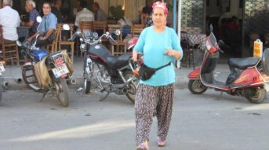 Elinin Hamuruyla Kahvehane Işletiyor