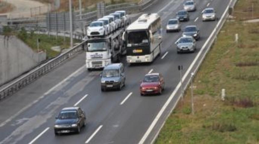 Yollarda Bayram Yoğunluğu Yaşanıyor