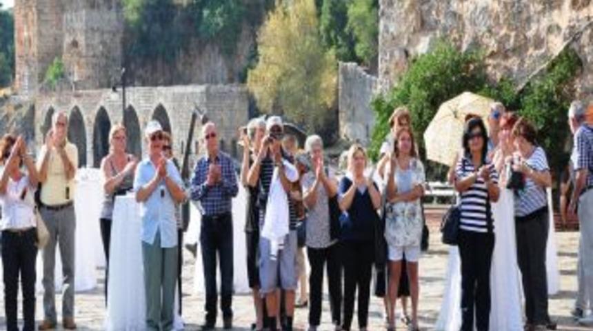 Eski Yunanlıların Torunları, Dedelerinin Yaşadığı Alanya'ya Geldi