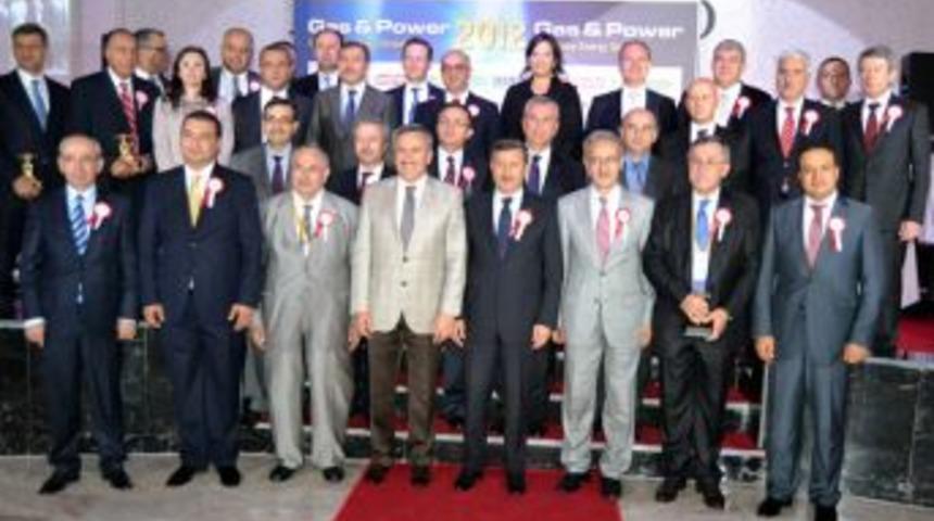 İsken'e "Altın Voltaj" &ouml;d&uuml;l&uuml;