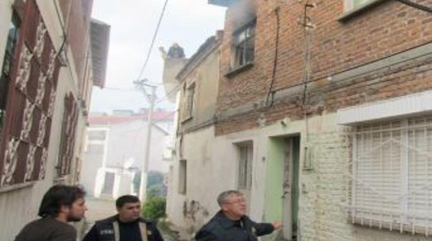 Edremit'te Bir Ev Yandı