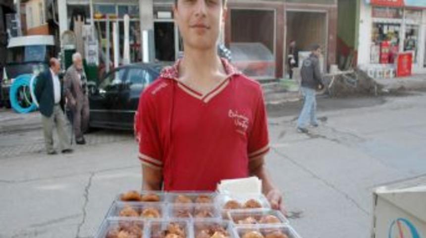 Tepside Şekerpare Tatlısı Ilgi G&ouml;r&uuml;yor