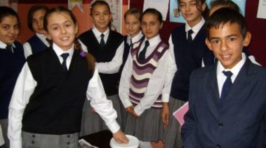 Afrikalı &Ccedil;ocukların Bayram Hediyesi B&uuml;lent Altop Ortaokulu &Ouml;ğrencilerinden