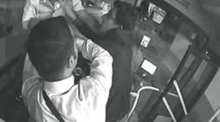 Durak dışı indirmeyince darpedildi