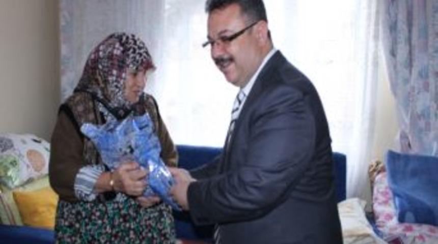 Kimsesiz Yaşlıların Evleri Bayrama Hazır