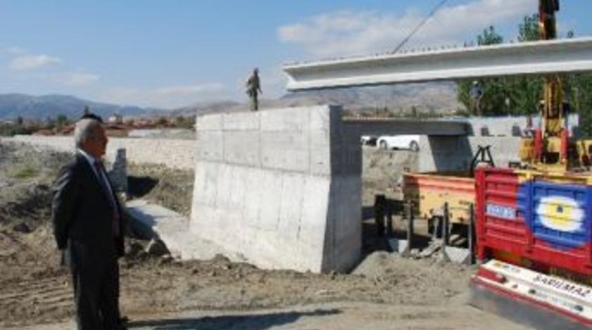 Turhal&rsquo;da &Ccedil;ivril Deresi &Uuml;zerine K&ouml;pr&uuml;