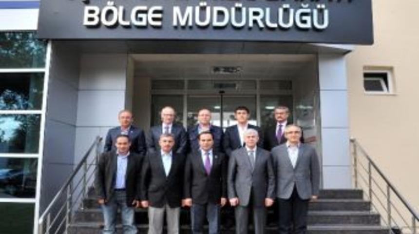 Vali Erden Tekstil Organize Sanayi B&ouml;lgesinde İncelemelerde Bulundu