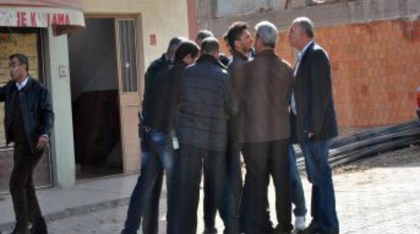 Tutuklama Kararı Olan Baba, 3 Yaşındaki Kızını 12 Saat Rehin Aldı