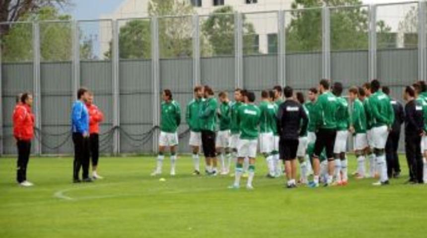 Bursaspor&rsquo;da Hazırlıklar S&uuml;r&uuml;yor