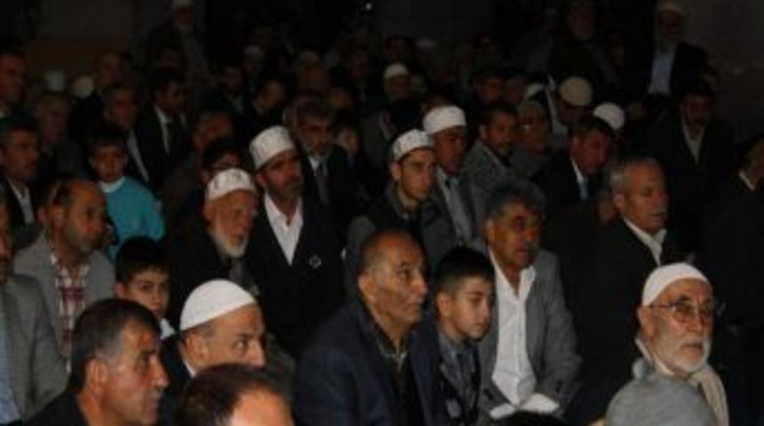 Bakan Yıldız Bayram Namazını Hunat&rsquo;ta Kıldı