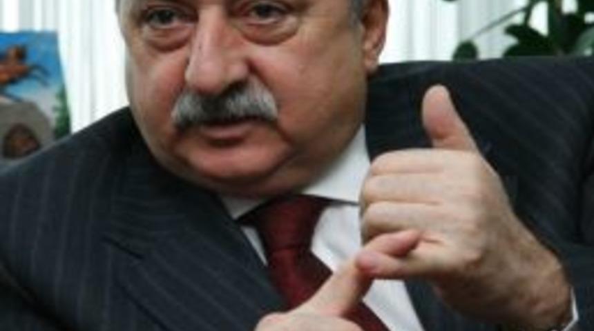 Paland&ouml;ken: Bayramı AVM'lerde Ge&ccedil;irmeyin, Hesapsız Harcama Yapmayın