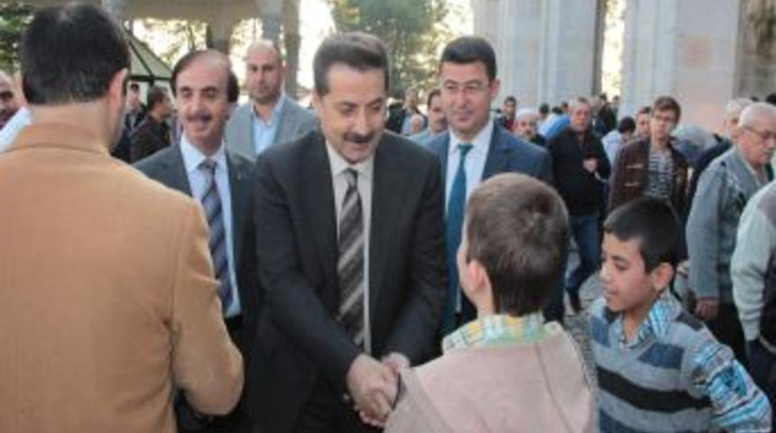 &Ccedil;alışma Bakanı &Ccedil;elik: Asgari &Uuml;cretten Verginin Kaldırılması G&uuml;ndemimizde Yok