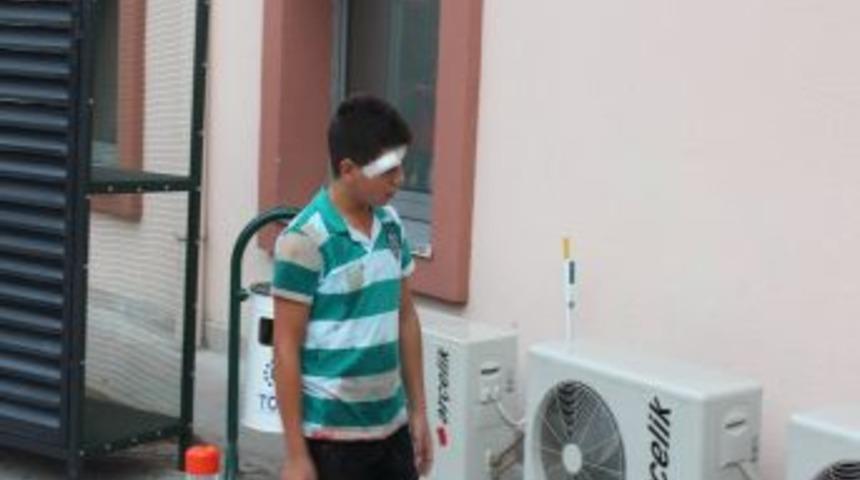 Sakarya'da Kendini Yaralayan 32 Acemi Kasap Acil Servislere Koştu