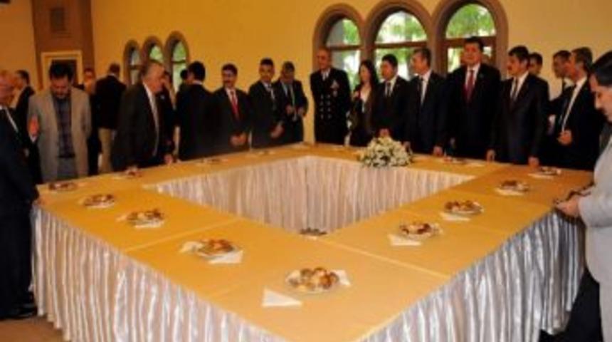 Bartın Protokol&uuml; Bayramda Buluştu