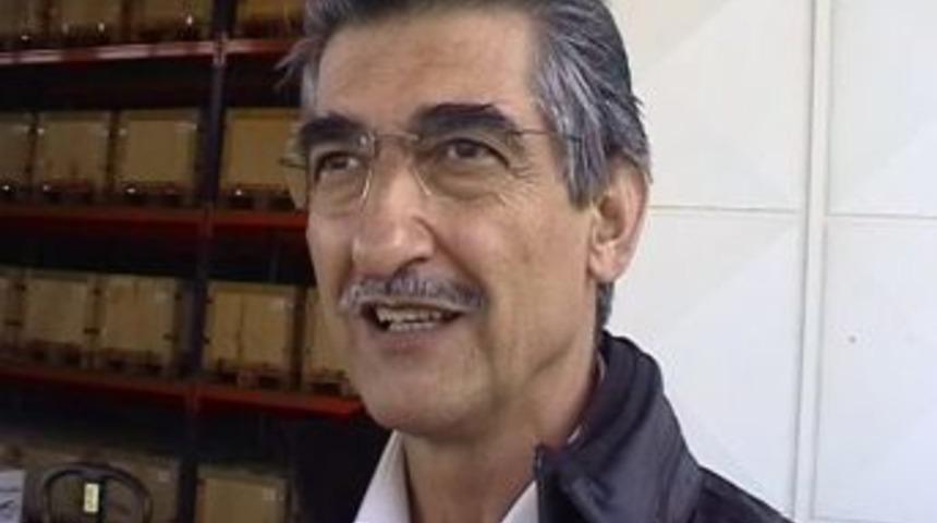 Kimse Yok Mu İzmir&rsquo;de, 3 Bin 800 Ailenin Kapısını &Ccedil;alarak Kurban Eti Dağıttı