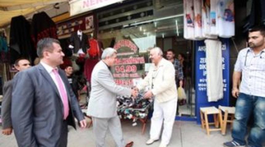 Başkan, &ccedil;ifte bayramı kutladı