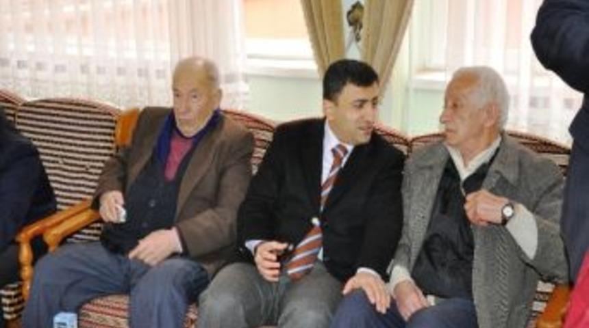 Trabzon Ak Parti Merkez İl&ccedil;e Başkanı Altunbaş, Huzur Evini Ziyaret Etti