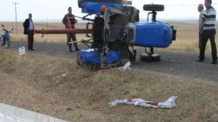 Aksaray&rsquo;da Trakt&ouml;r Devrildi: 1 &Ouml;l&uuml;, 1 Yaralı