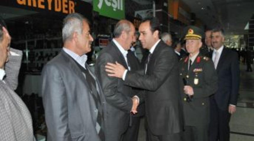 Tatvan AVM'de Bayramlaştı