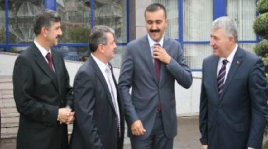 D&uuml;zce Belediyesi Personeli Bayramlaştı