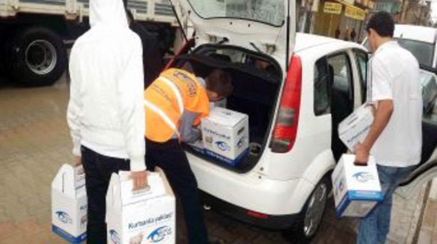 Kimse Yok Mu Ve Ufuk Okuma Salonları Kurban Eti Ve Erzak Dağıttı