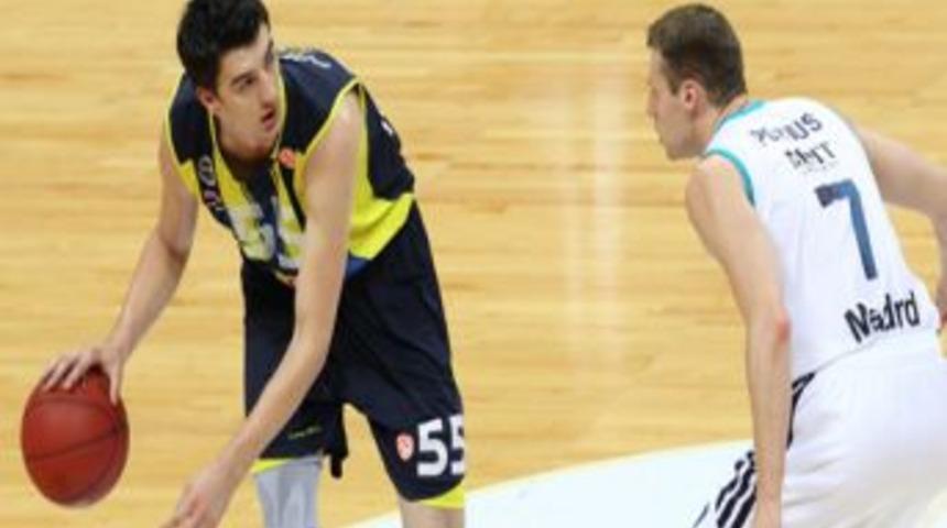 Fenerbah&ccedil;e &Uuml;lker, Real Madrid&rsquo;e 83 - 75 Kaybetti
