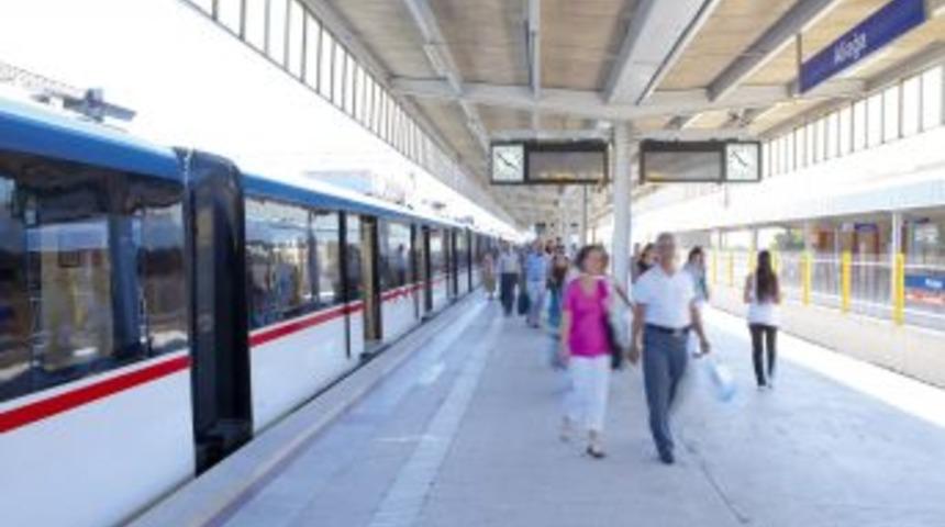 İZBAN 100 Milyon Yolcu Sayısına Yaklaştı