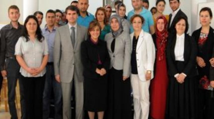 Aile Okulunu Mezuniyet Heyecanı Sardı