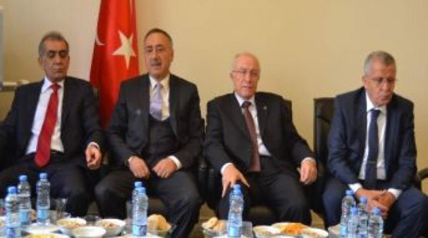 Kto&rsquo;da Bayramlaşma T&ouml;reni