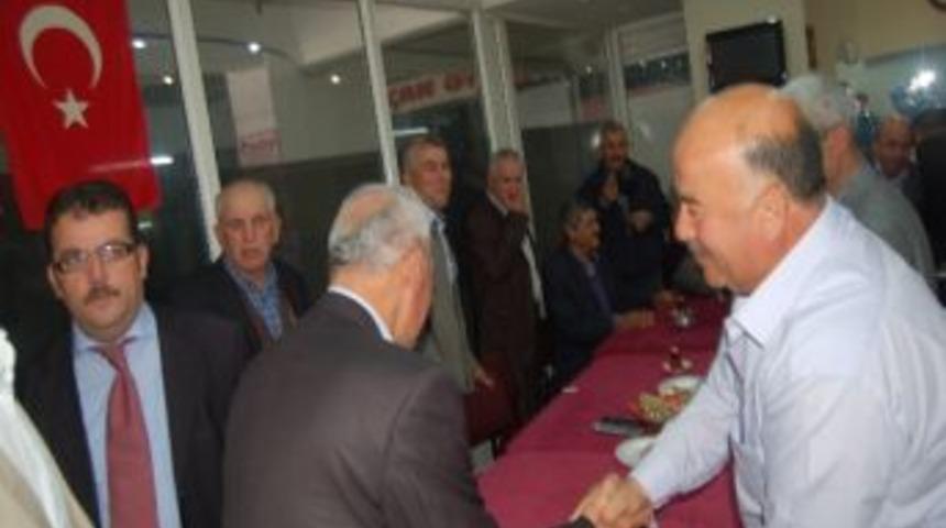 &Ccedil;anakkale Ak Parti'den Muhtarlar Derneğine Ziyaret