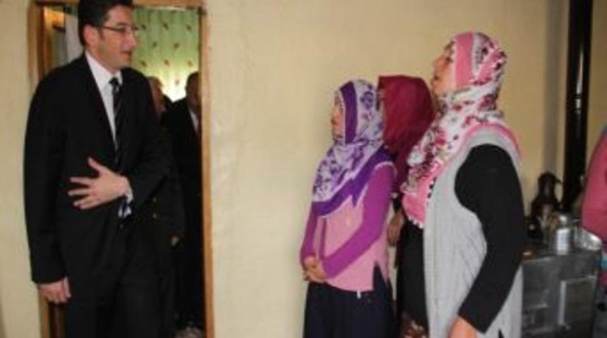 Bayburt Protokol&uuml; Kurban Bayramında Şehit Ailesinin Yanındaydı