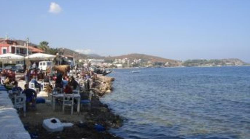 Urla Sahillerinde Bayram Bereketi