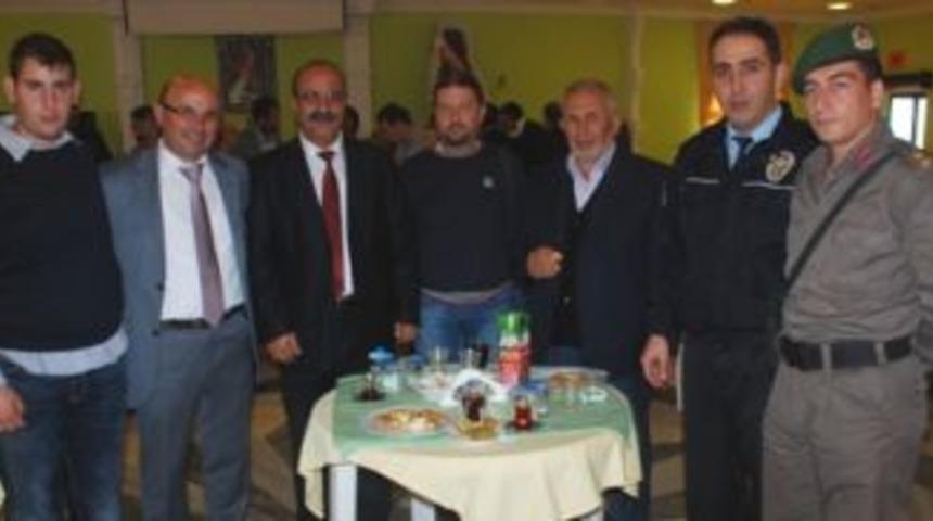 Altınova&acute;da coşkulu bayram