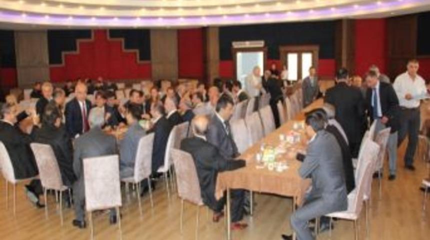 Nazilli&rsquo;de Bayramlaşma Duygulu Anlara Sahne Oldu