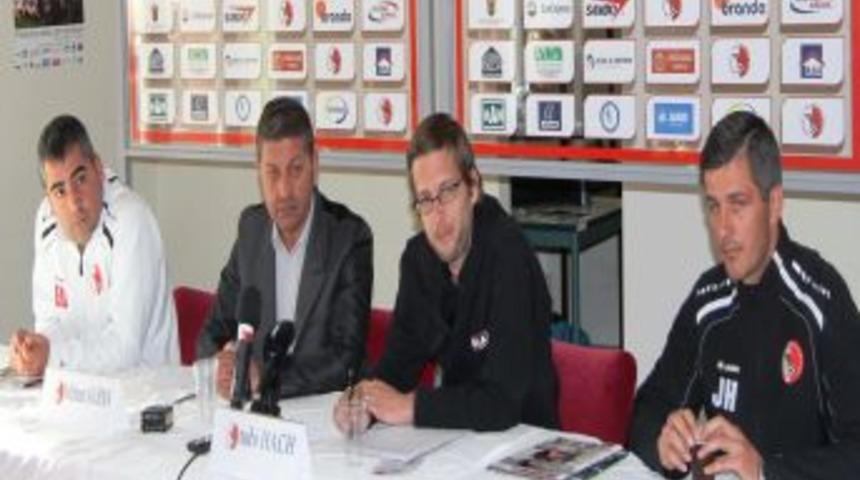 Berliner AK, Almanya Kupası&rsquo;nda Tarih Yazmaya Hazırlanıyor