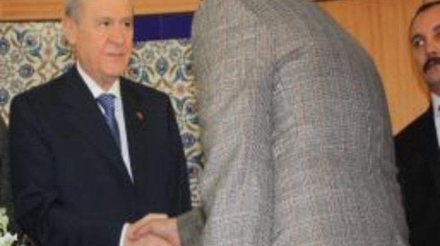 Mhp Lideri Bah&ccedil;eli Partililerle Bayramlaştı