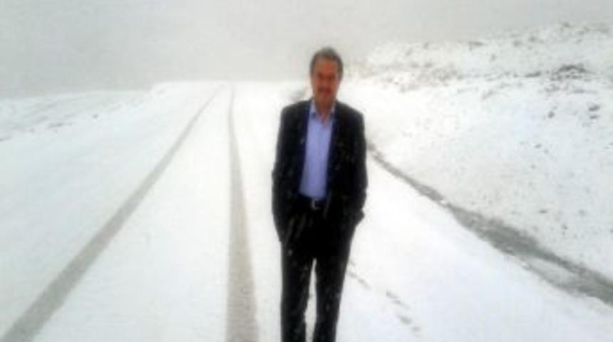 Bah&ccedil;esaray&rsquo;a Kar Yağdı