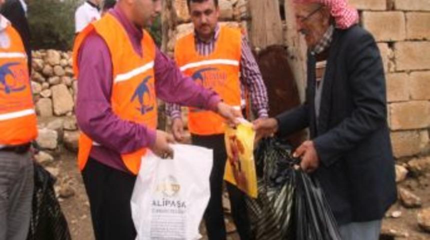 Kimse Yok Mu G&ouml;n&uuml;ll&uuml;leri, Yurdun D&ouml;rt Bir Yanından Mardin'e G&ouml;n&uuml;l K&ouml;pr&uuml;s&uuml; Kurdu