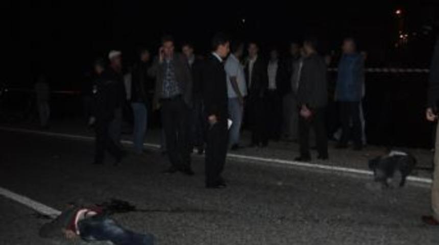 Demirci&rsquo;de trafik kazası: 2 &ouml;l&uuml;