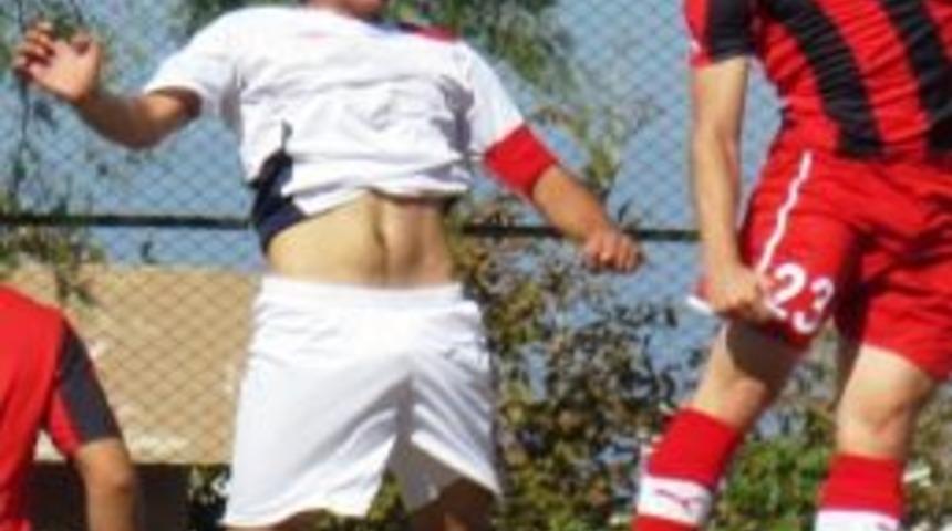 Kaptanlık Bandını 17'sinde Koluna Taktı