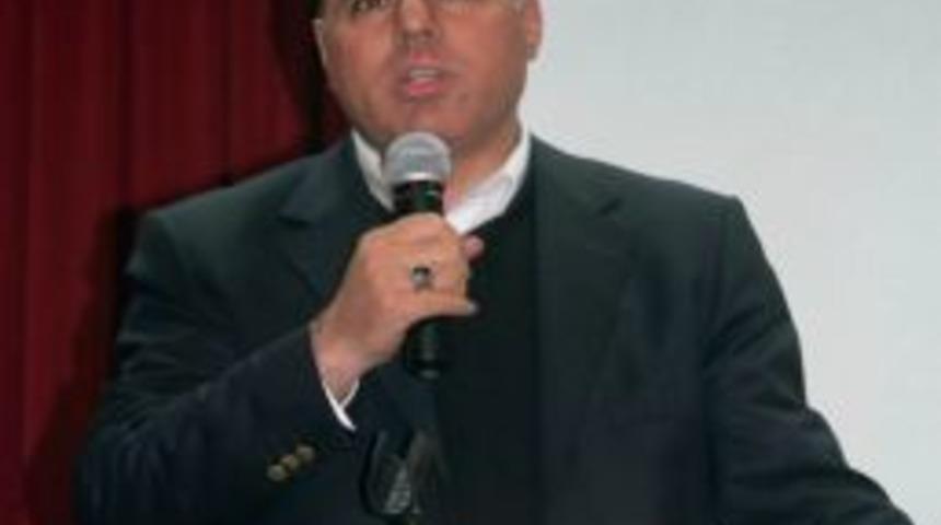 G&ouml;n&uuml;l K&ouml;pr&uuml;leri B&ouml;lgede Ekilmeye &Ccedil;alışılan Nefreti &Ouml;ld&uuml;r&uuml;yor