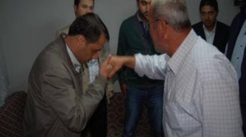 Ak Parti Gen&ccedil;lik Kollarından Şehit Ailesine Ziyaret