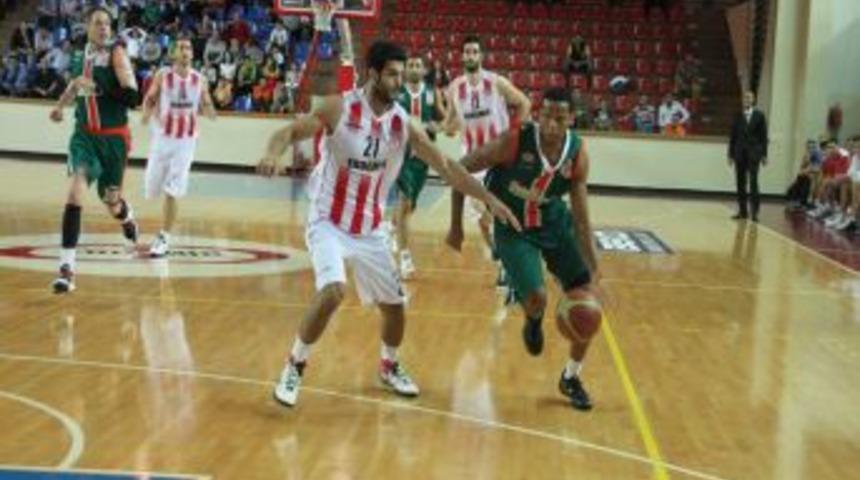 Erdemir: 75 - Banvit: 82