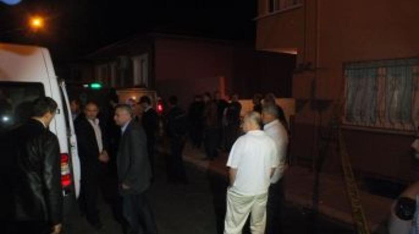 Kurban Eti Pişirirken Elbiseleri Tutuşan Yaşlı Kadın &Ouml;ld&uuml;