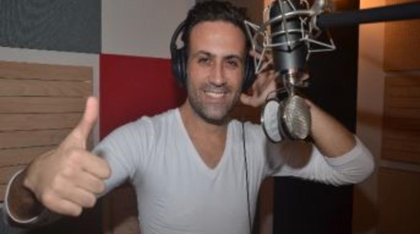 R&uuml;yasında Atat&uuml;rk'&uuml; G&ouml;rd&uuml; Şarkı Yazdı