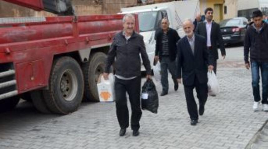 73'l&uuml;k Selahattin Dede, Kızıltepeli &Ccedil;ocukların Ilgi Odağı Oldu